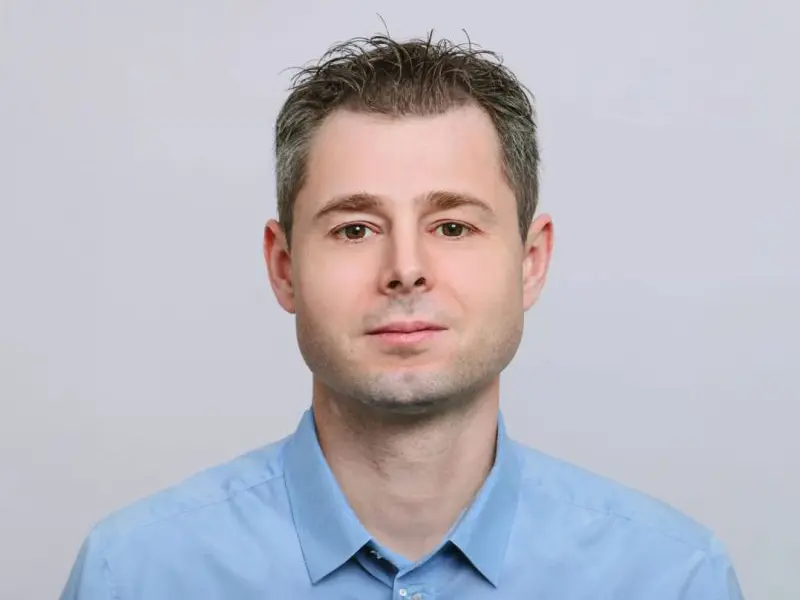 hajbeultetes-dr-kocsics-adam hajbeültetés