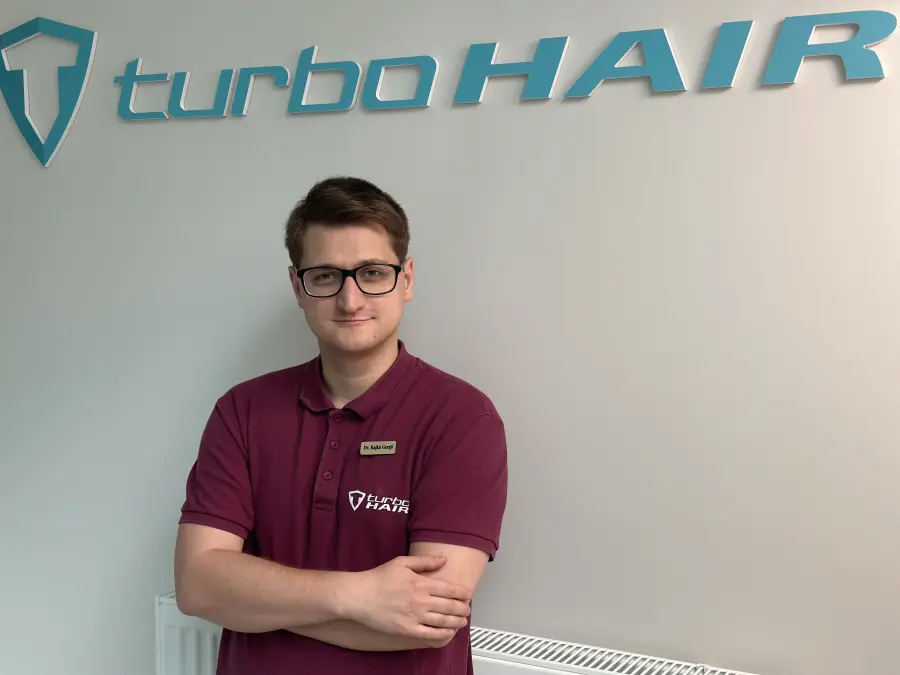 hajbeultetes-orvosaink-dr-rajko-gergo-2 hajbeültetés orvosaink